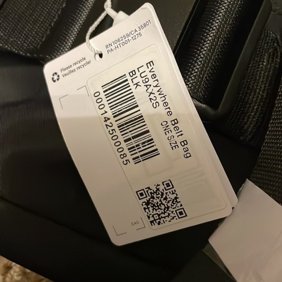 Lululemon everywhere belt bag - Picture 3 of 3